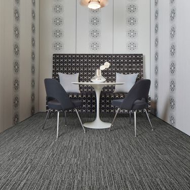 Dressed Lines - GoesAround - Delight Office